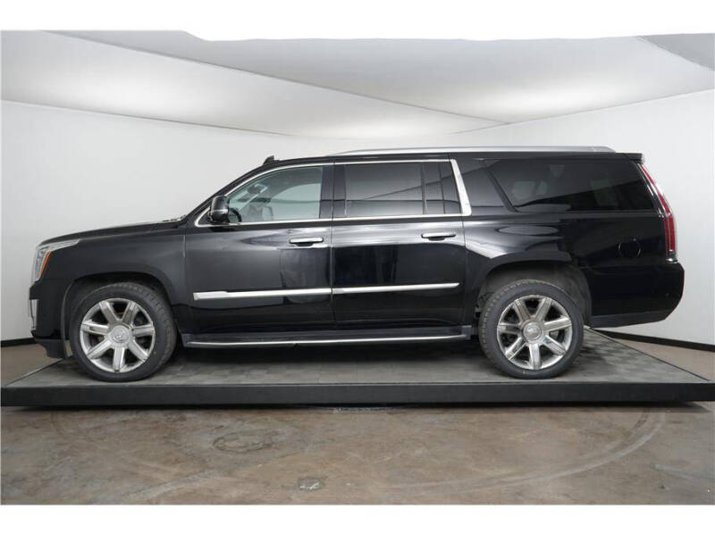 2020 Cadillac Escalade ESV Luxury