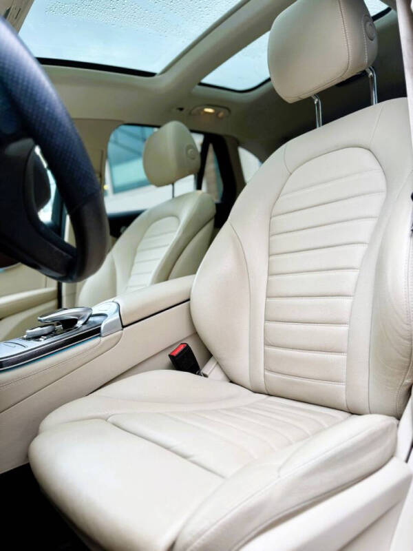 2019 Mercedes-Benz GLC GLC 300 4MATIC