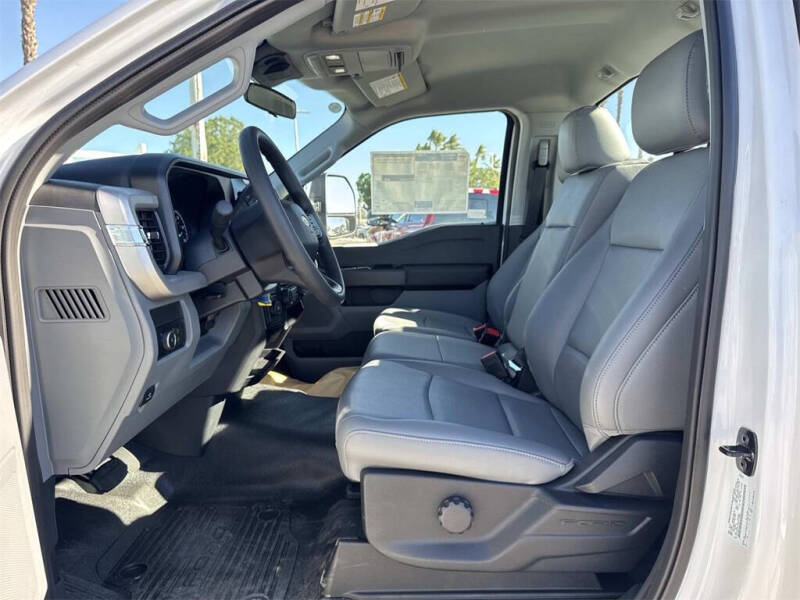 2025 Ford F-550 Super Duty