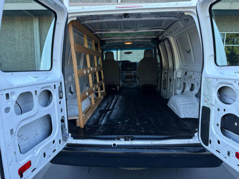 2011 Ford E-Series E-150