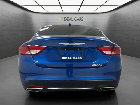 2015 Chrysler 200 C