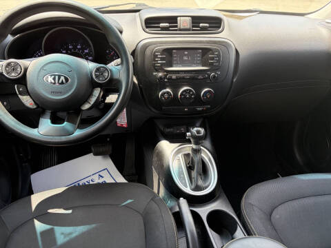 2016 Kia Soul +
