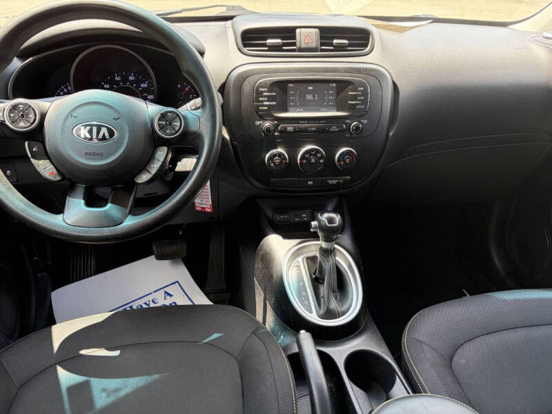 2016 Kia Soul +