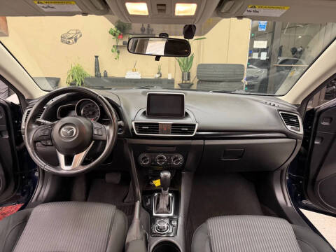 2016 Mazda MAZDA3 i Touring