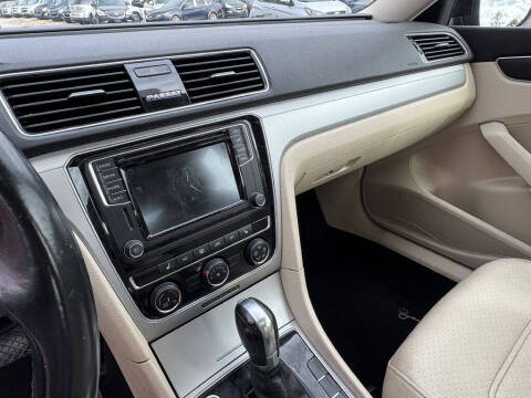 2019 Volkswagen Passat Wolfsburg