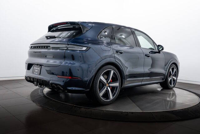 2026 Porsche Cayenne GTS