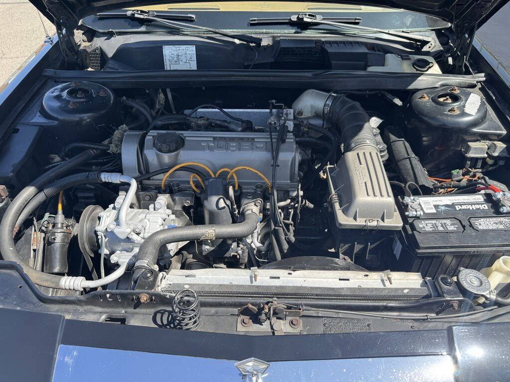 1985 Chrysler Le Baron 35