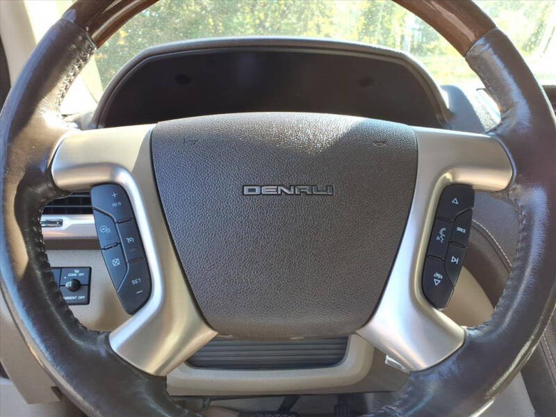 2016 GMC Acadia Denali