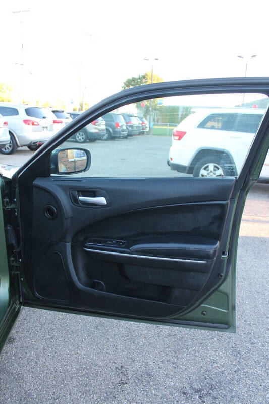 2020 Dodge Charger SXT