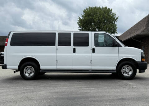 2022 Chevrolet Express LS 3500