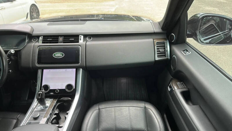 2020 Land Rover Range Rover Sport SE
