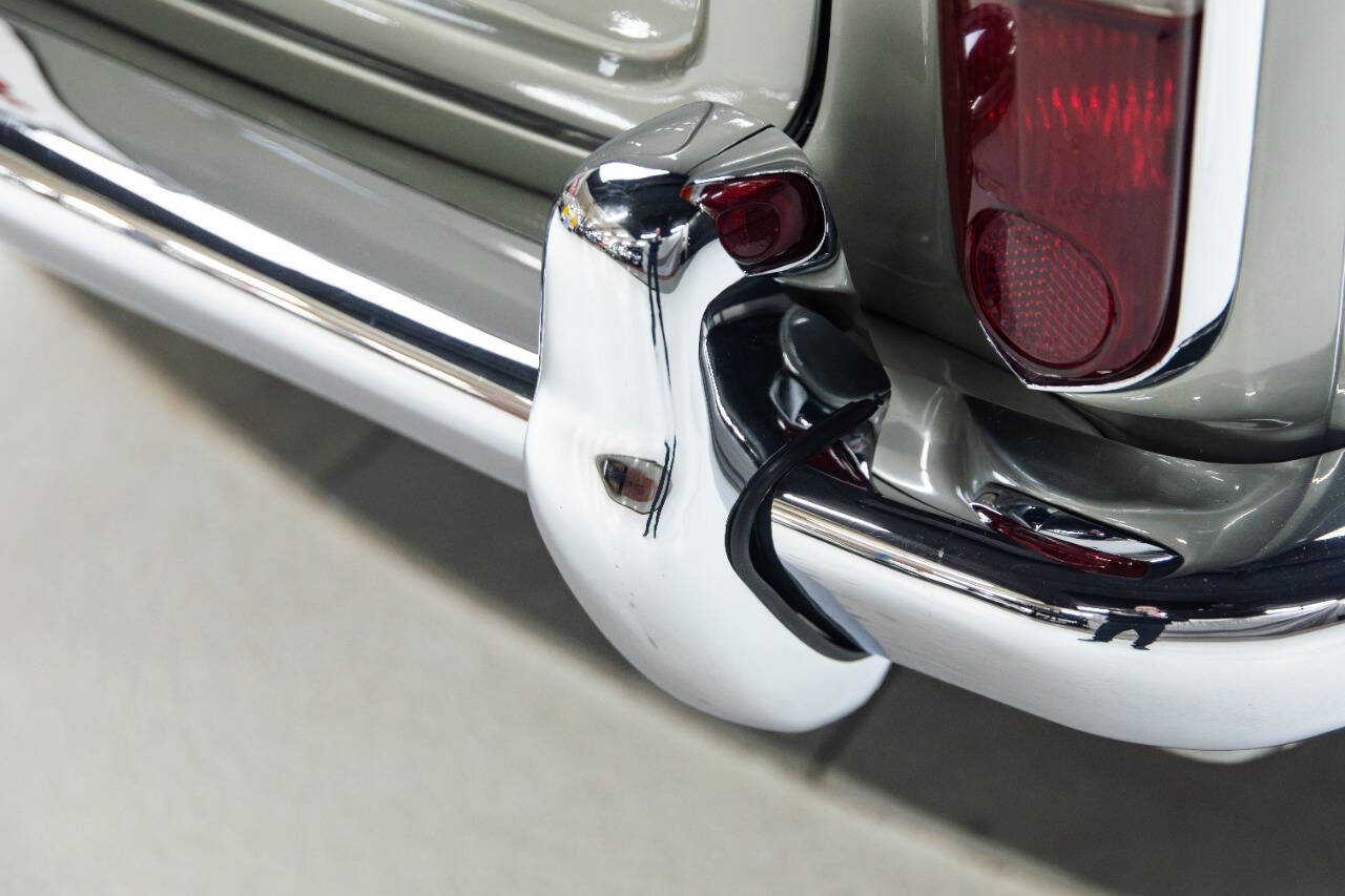 1967 Bentley T1 Saloon 59