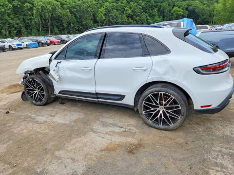 2022 Porsche Macan