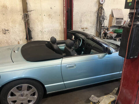 2002 Ford Thunderbird Deluxe