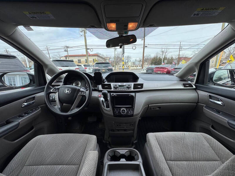 2016 Honda Odyssey SE