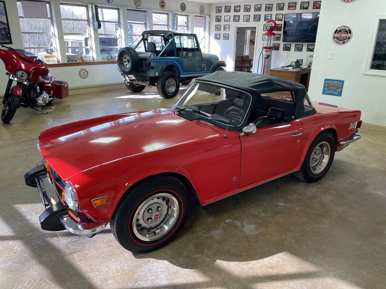 1974 Triumph TR6 4