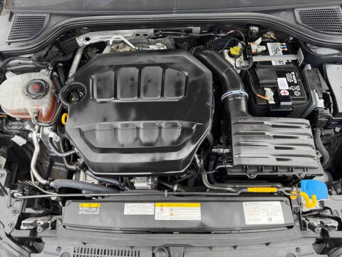 2023 Volkswagen Golf GTI 40th Anniversary Edition