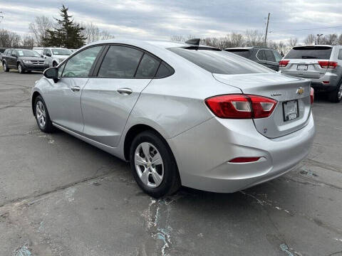2018 Chevrolet Cruze LS Auto