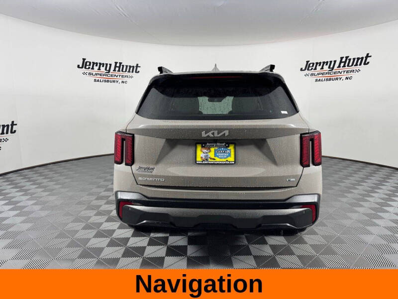 2024 Kia Sorento X-Line EX