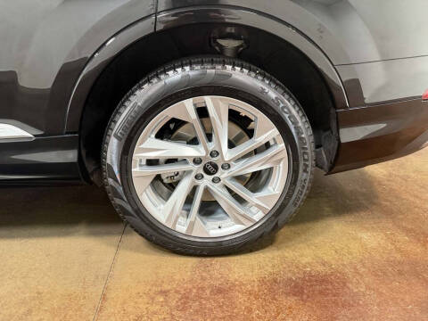 2023 Audi Q7 quattro Premium 45 TFSI