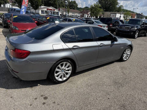 2011 BMW 5 Series 528i