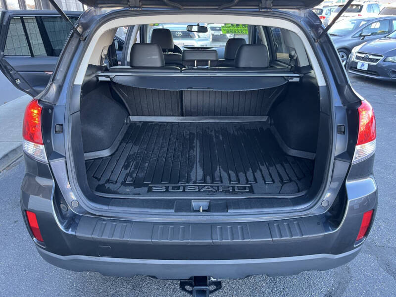 2013 Subaru Outback 2.5i Limited