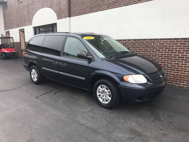 2007 Dodge Grand Caravan for sale at Blue Bird Motors in Crossville TN