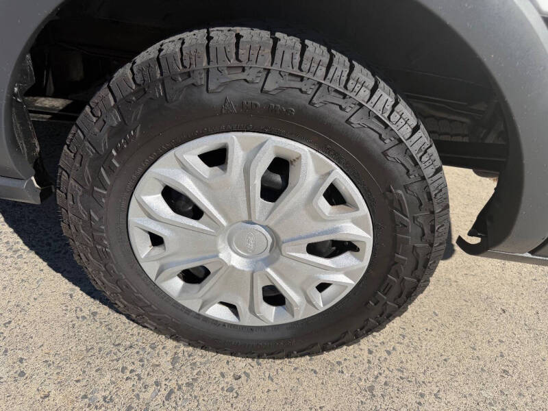 2017 Ford Transit 150 XLT