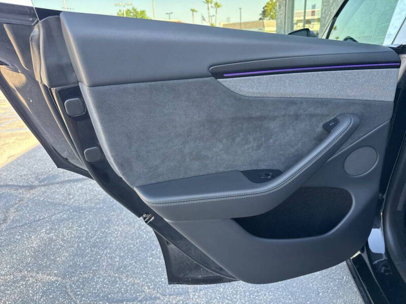 2026 Tesla Model Y Premium