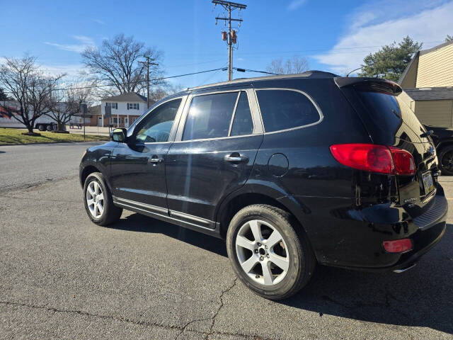 2007 Hyundai SANTA FE for sale at QUEENSGATE AUTO SALES in York, PA