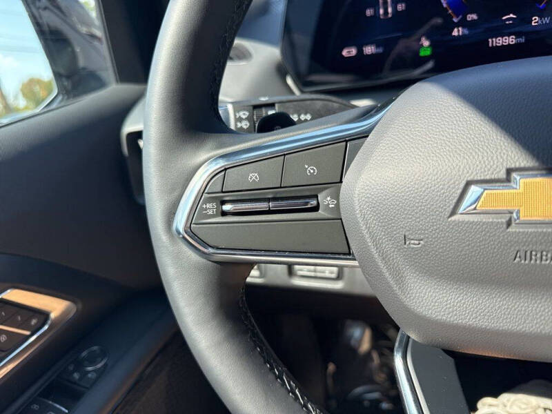 2025 Chevrolet Silverado EV LT