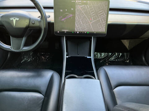 2019 Tesla Model 3 Mid Range