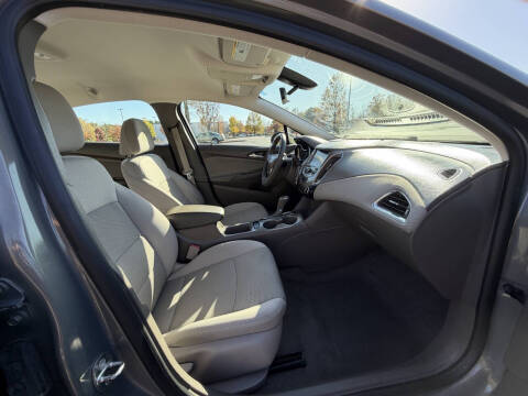 2017 Chevrolet Cruze LT Auto