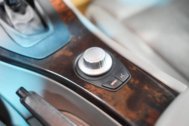 2006 BMW 3 Series 330i