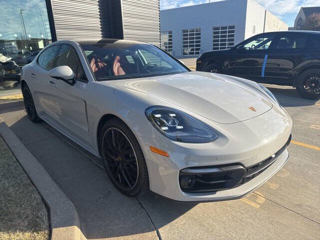 2023 Porsche Panamera 4