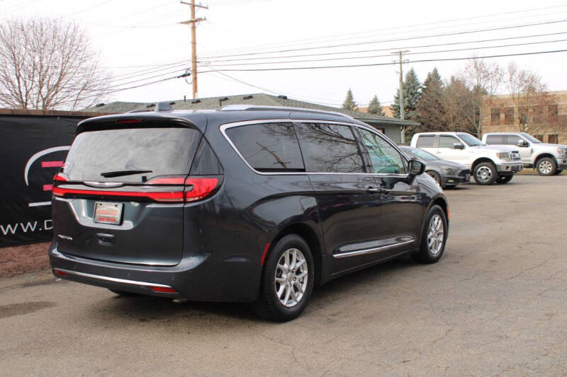 2021 Chrysler Pacifica Touring L