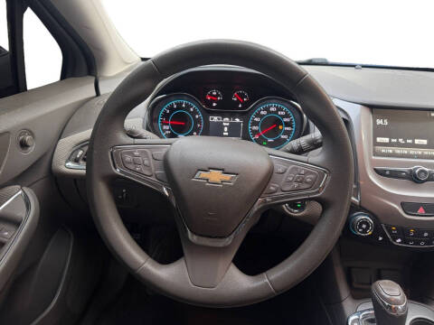 2017 Chevrolet Cruze LT Auto