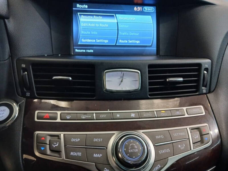 2014 Infiniti Q70 3.7