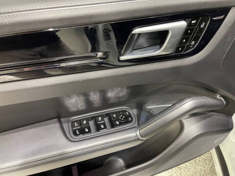 2021 Porsche Cayenne Turbo