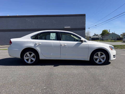 2012 Volkswagen Passat SE PZEV