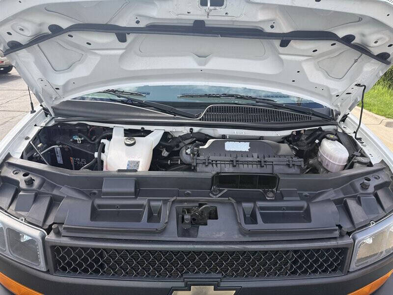 2021 Chevrolet Express 2500