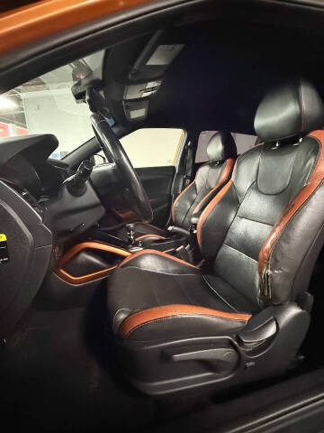 2016 Hyundai Veloster Turbo