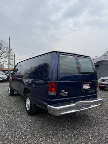 2013 Ford E-Series E-350 SD