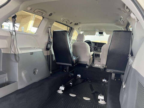 2019 Toyota Sienna L 7-Passenger