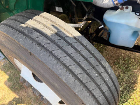 2014 Freightliner M2 106