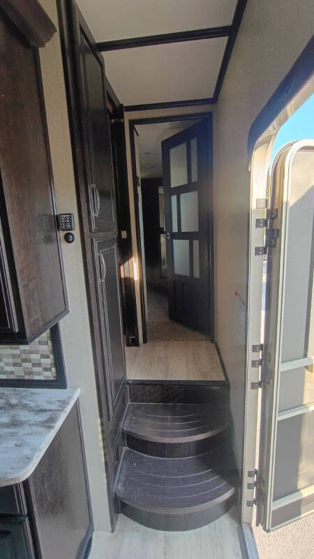 2015 Grand Design RV MOMENTUM 380TH