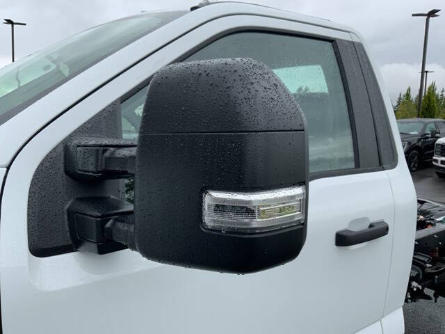 2025 Ford F-350 Super Duty XL