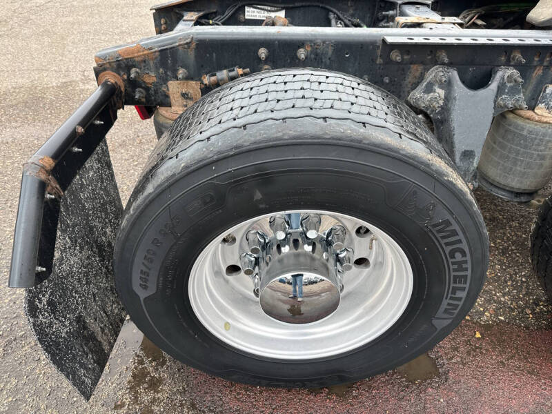 2021 International RH613