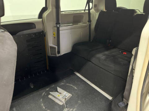 2014 Chrysler Town and Country Touring