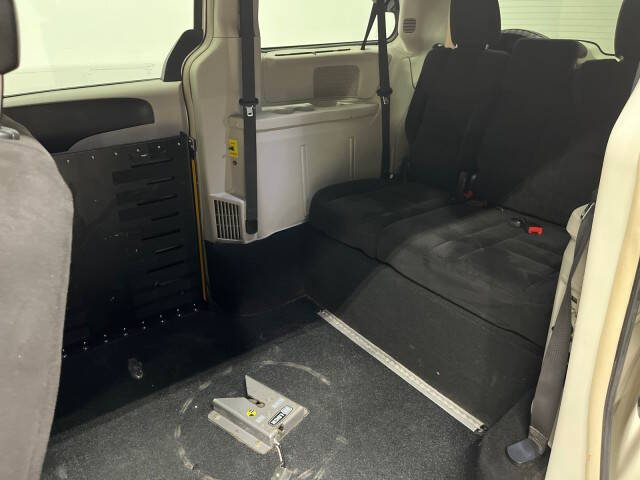 2014 Chrysler Town and Country Touring